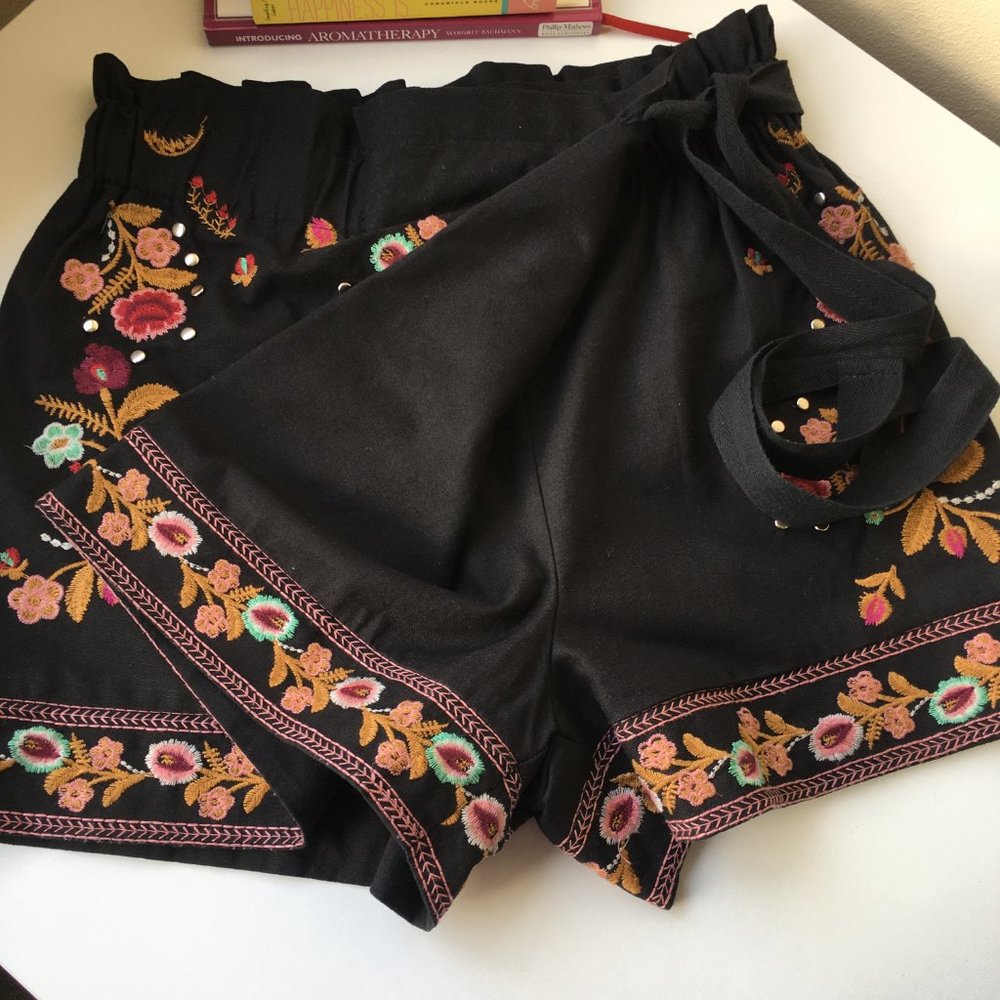 Stellino embroidered Skort size 6-10 - Picture 5 of 16